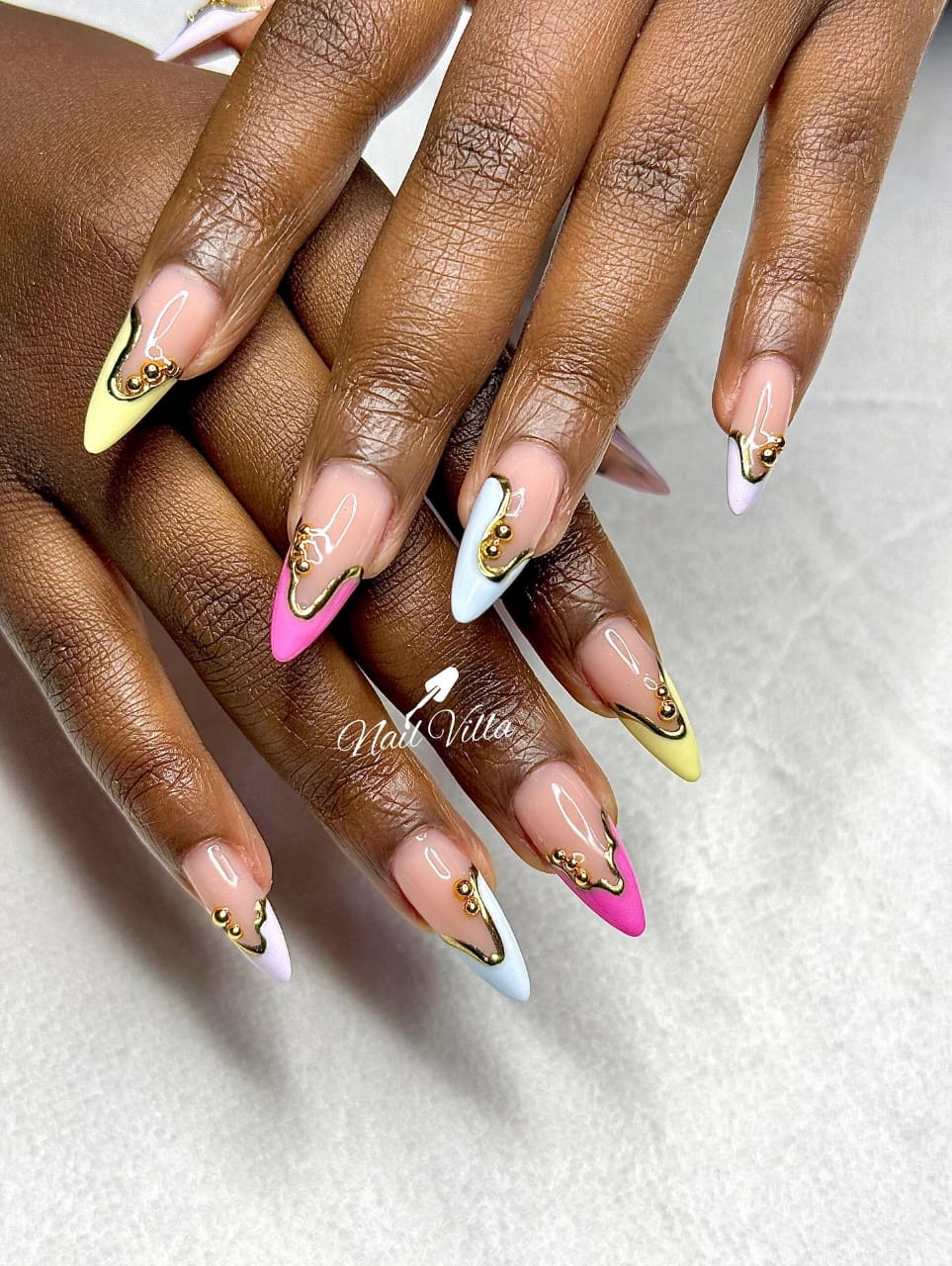 PROFESSIONAL NAILS